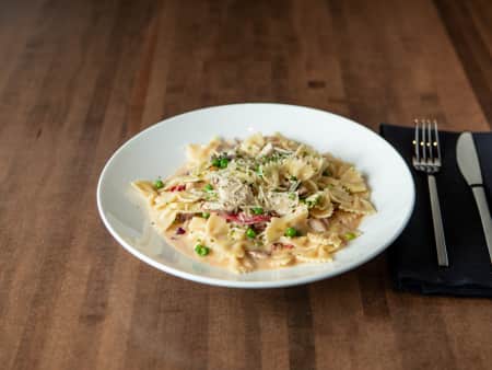 image of Farfalle Chicken Pasta