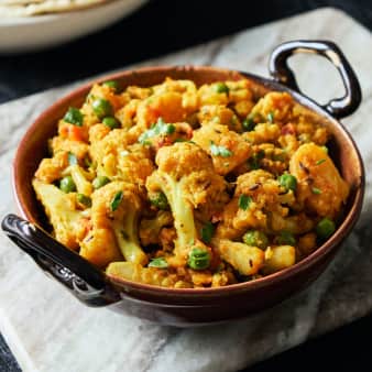 Aloo Gobi (Potatoes & Cauliflowers)
