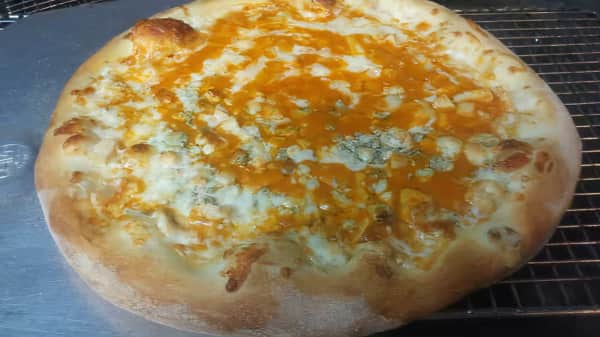 18" Buffalo Chicken Pizza
