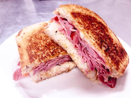 Pastrami Reuben