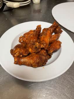 image of 10 CHICKEN WINGS
