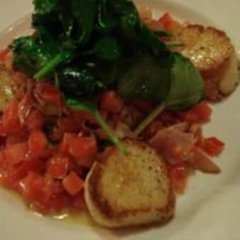 image of Cappa Santa Al Prosciutto E Basilico