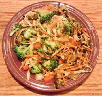 image of CHICKEN PASTA PRIMAVERA