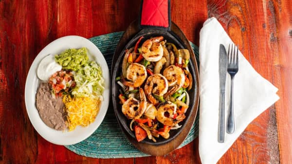 image of 42. Fajitas De Camarón