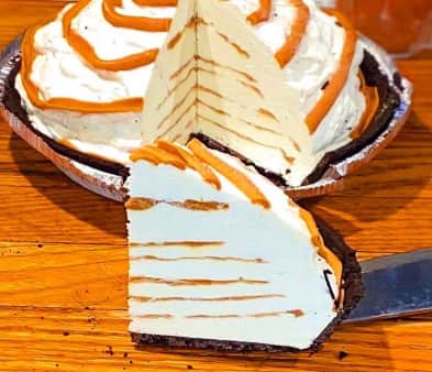 image of FLUFFERNUTTER PIE