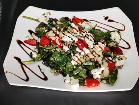 Fresh Spinach & Quinoa Salad