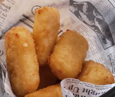 Smoked Gouda Fried Mac & Cheese Bites