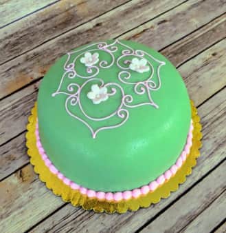Princess Tort 8"