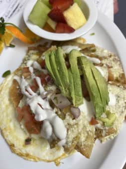 image of CHILAQUILES