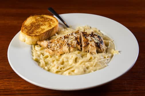 Fettuccine Alfredo