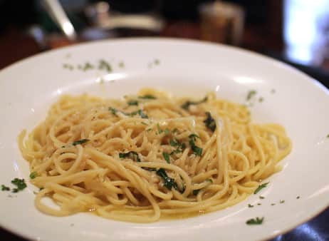 image of Spaghetti w/Garlic & Oil