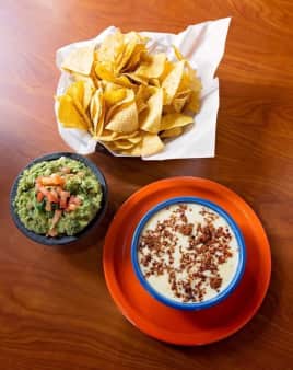 image of CHORI QUESO