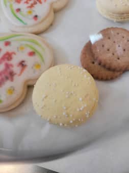 image of Cookie - strawberry almond shortbread