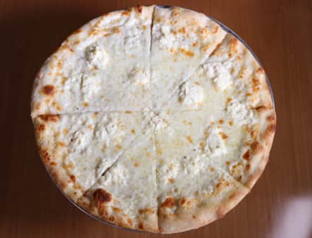 image of 18" FERNANDO WHITE PIE 