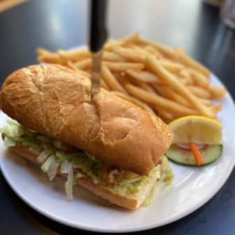 image of Cajun Oyster Po'Boy