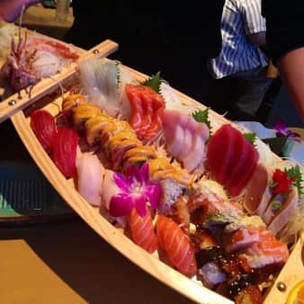 image of Sumo Love Boat (For Two)