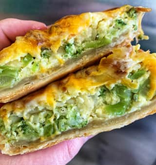 image of Veggie breakfast pie