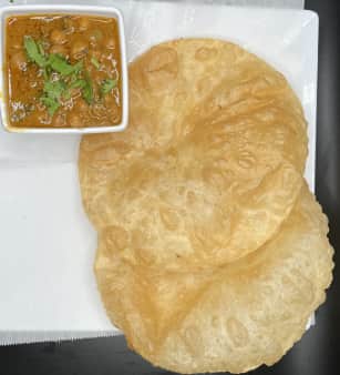 Chole Poori (2)