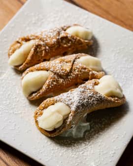 image of Sicilian Cannoli 