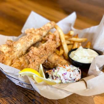 Kibbeling (Fish & Chips)