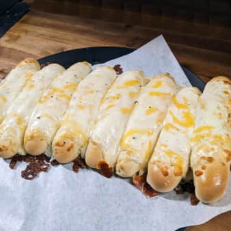 4 Soft Cheese Breadsticks