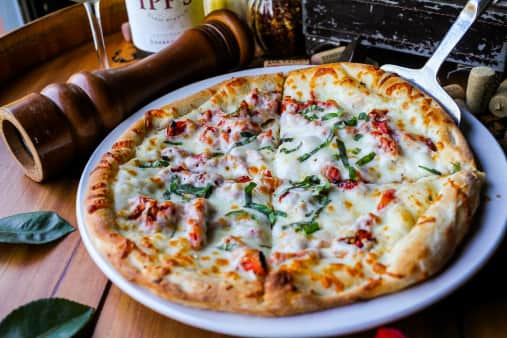 image of Ipp's White Pizza