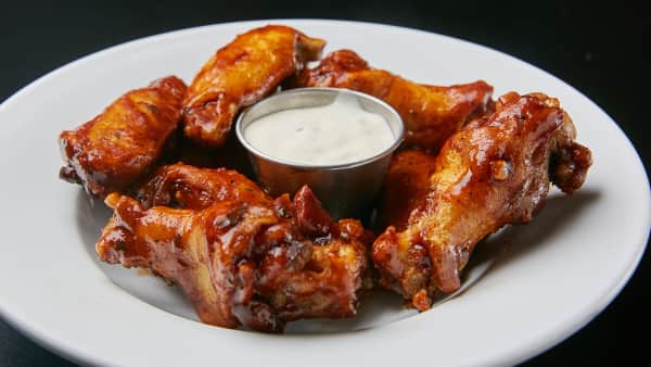 image of (6) Wings