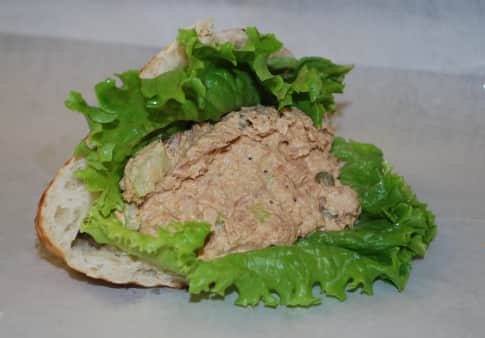 image of Zesty Tuna Pita