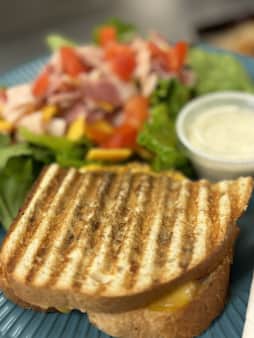 image of Salad & Sandwich Combo