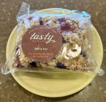 image of Gluten free Berry Bar (Vegan)