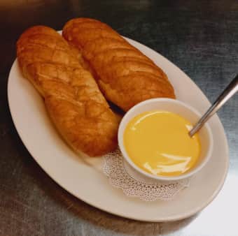image of Hot Bread & Cheese