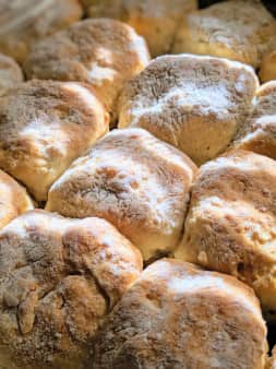 image of Biscuit w/ Butter