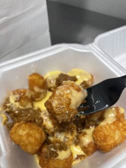 image of Tots with Chili & Cheese