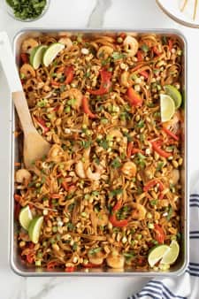 image of 1/2 Tray Pad Thai