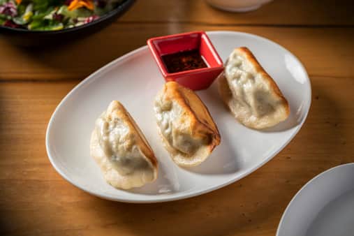 image of Dongbei Vegetarian Long Pot Stickers (4)