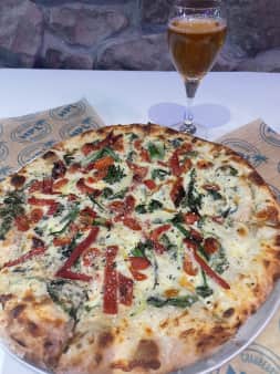 image of White Vegetable Pizza