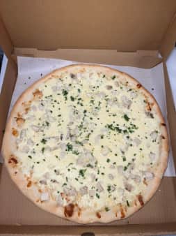image of Chicken Alfredo Pizza