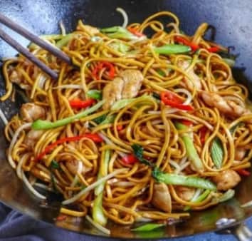 image of Chicken Chow Mein