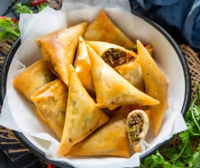 image of Chicken Samosa - 4 Small Pieces