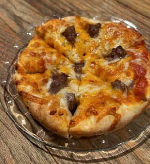 image of MINI- CHEESEBURGER PIZZA