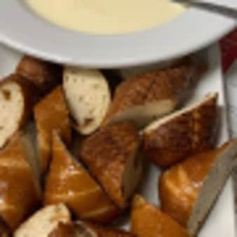 image of Beer Pretzel Cheese Dip