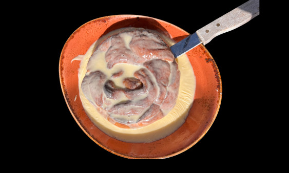 image of Giant Cinnamon Roll