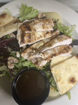 image of Black and Blue Salad with Chicken