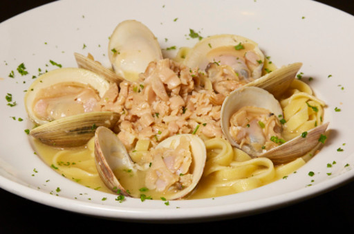 image of Fettuccini w/Clam Sauce