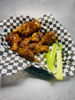 image of Traditional Wings 5