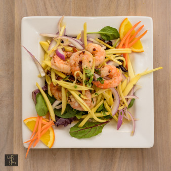 image of Spicy Mango Salad with Shrimp