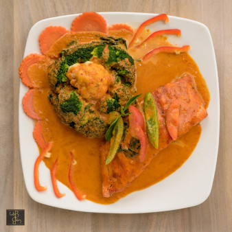 image of Salmon Choo Chee