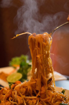 image of 56e. ROYAL Pad Thai 