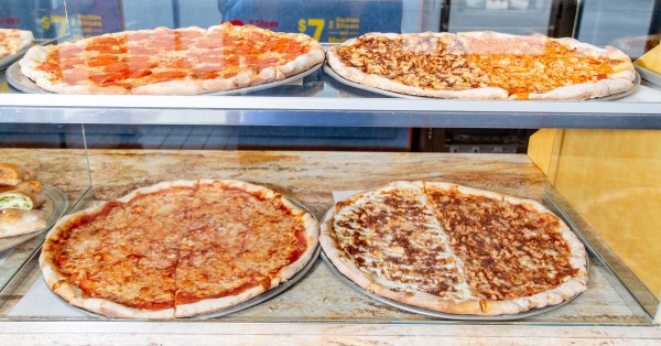 image of Large 18" Pizza