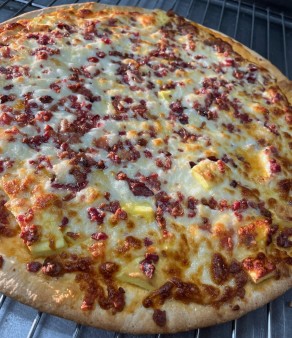 image of Large breakfast pizza